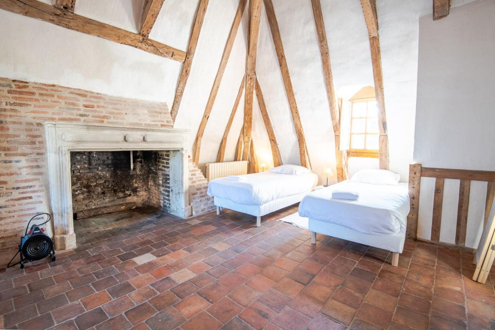 16Th Century Hunting Lodge - Chateau De Nitray Athee-sur-Cher Bagian luar foto